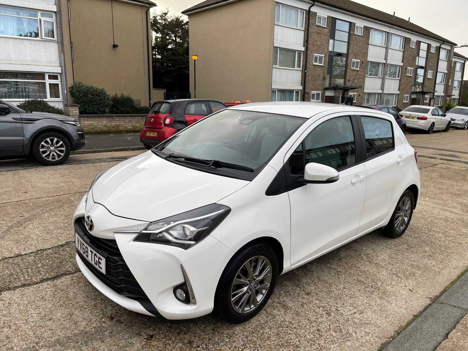 TOYOTA YARIS