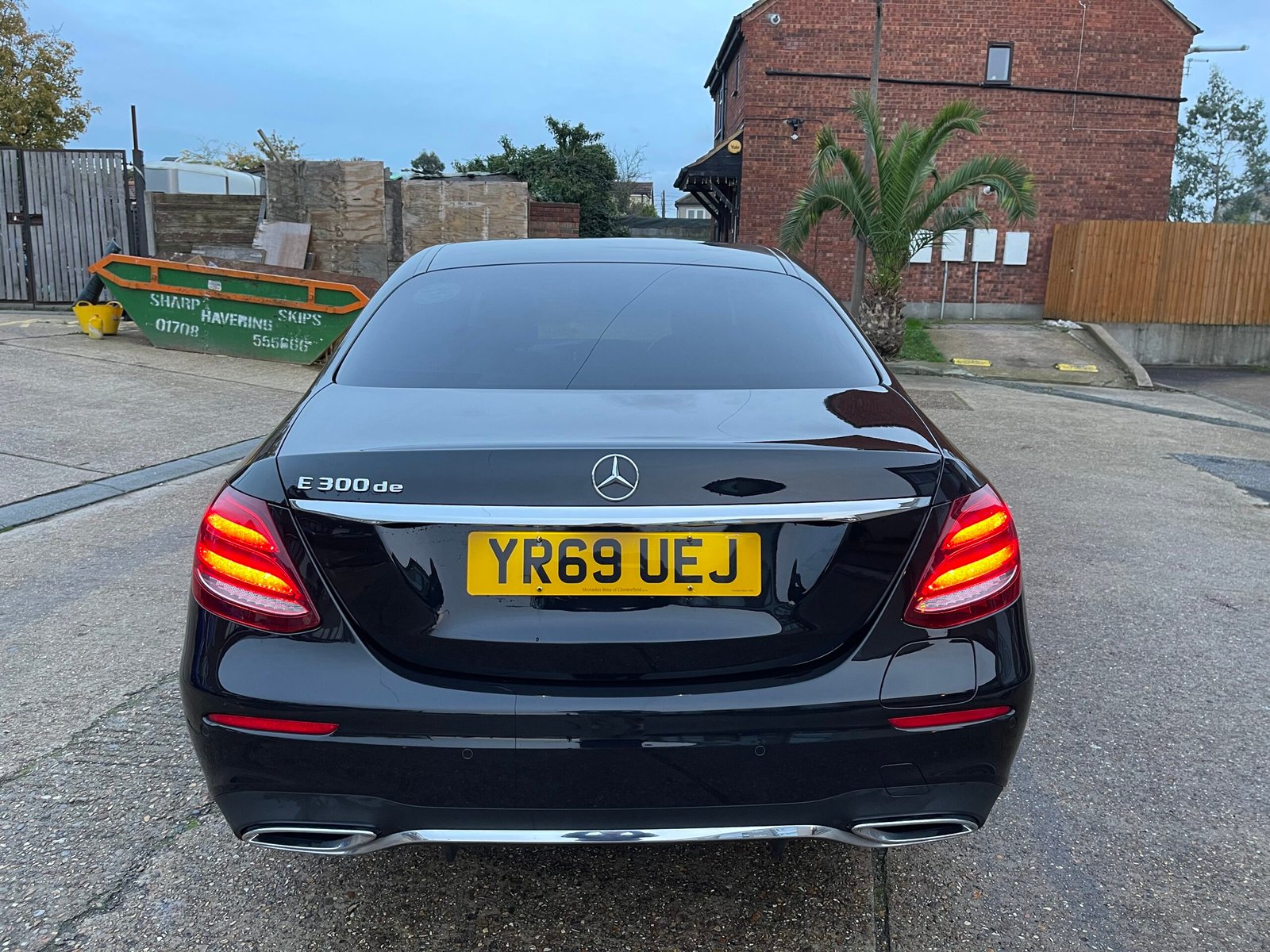 MERCEDES BENZ E300DE