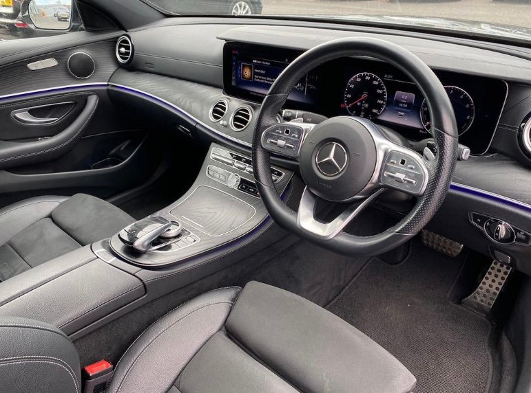 MERCEDES BENZ E300DE