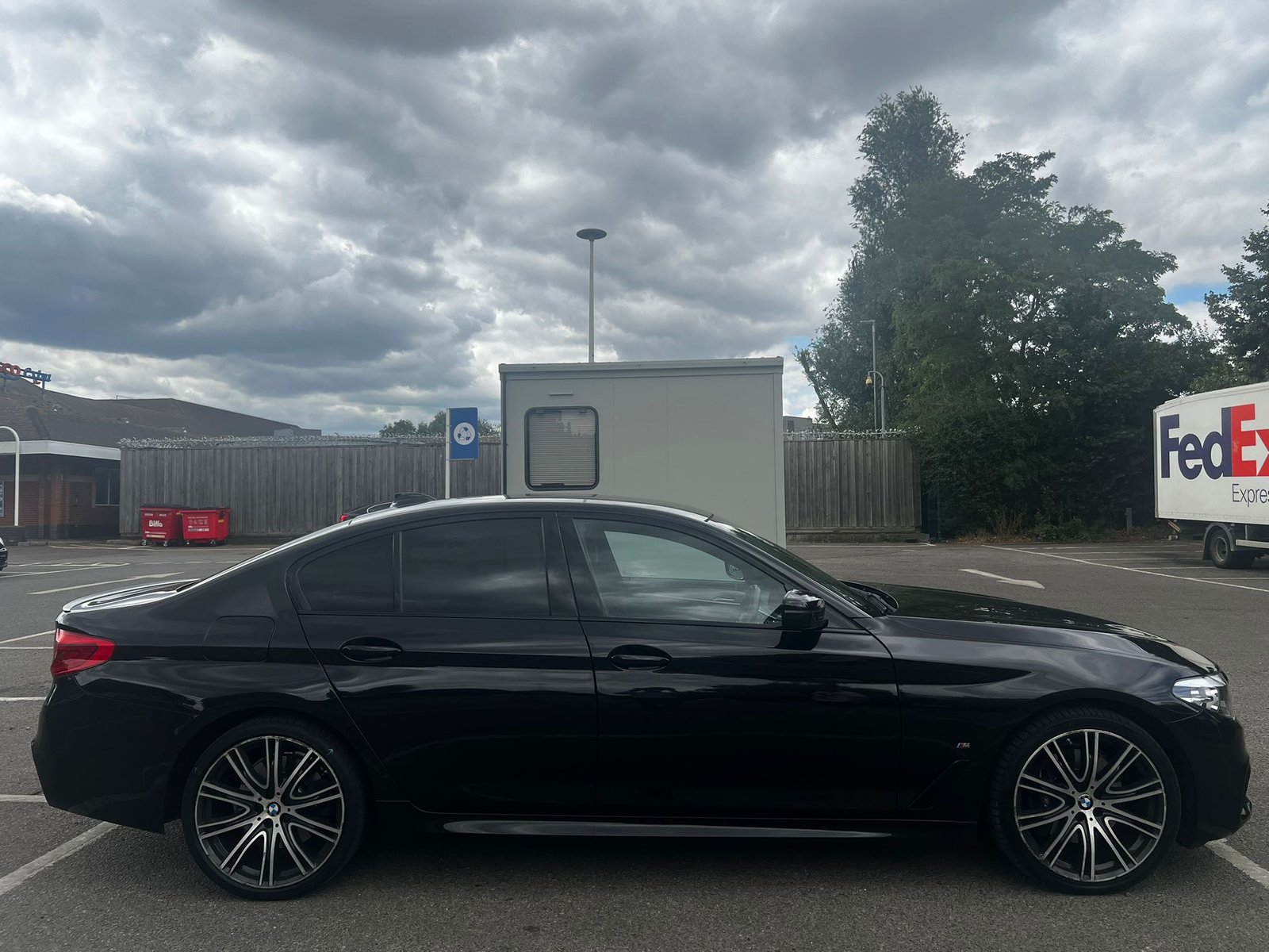 BMW 530E M SPORT