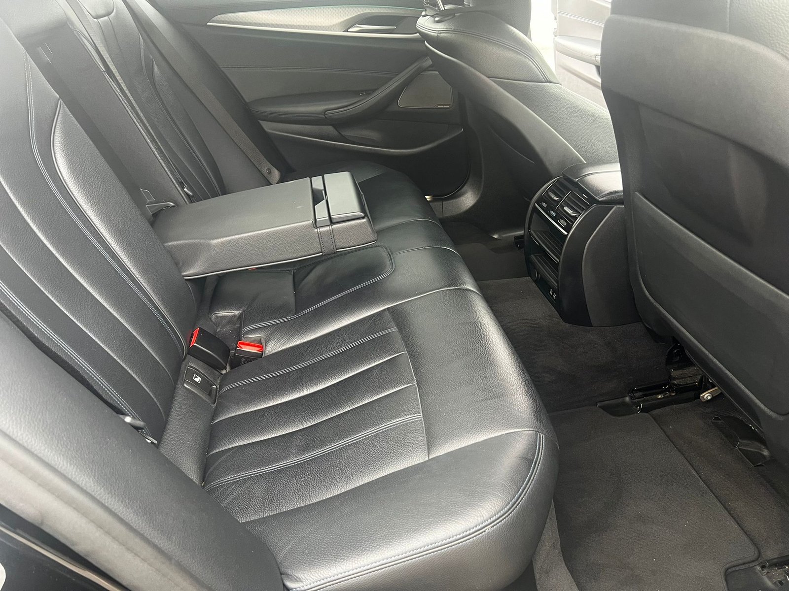 BMW 530E M SPORT