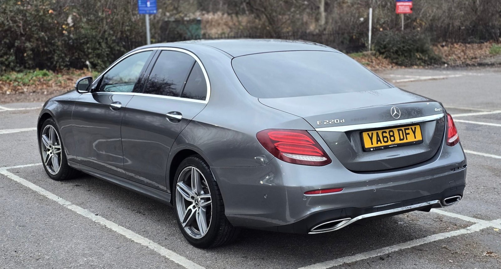 MERCEDES BENZ E220D