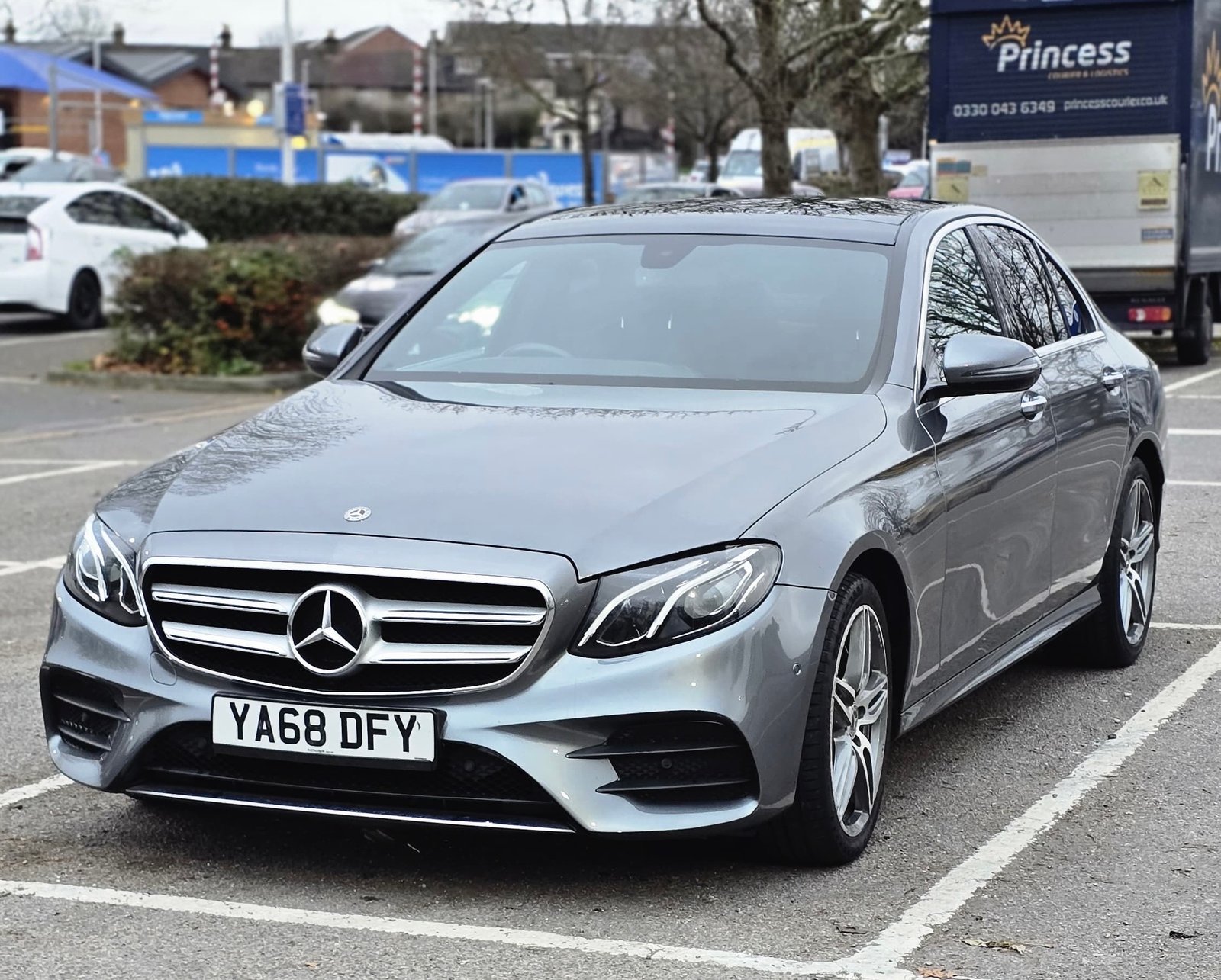 MERCEDES BENZ E220D